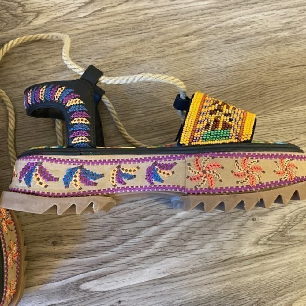 Farm Rio Beaded Banana Platform Sandal in Black Size 8 NWT - Picture 9 of 12